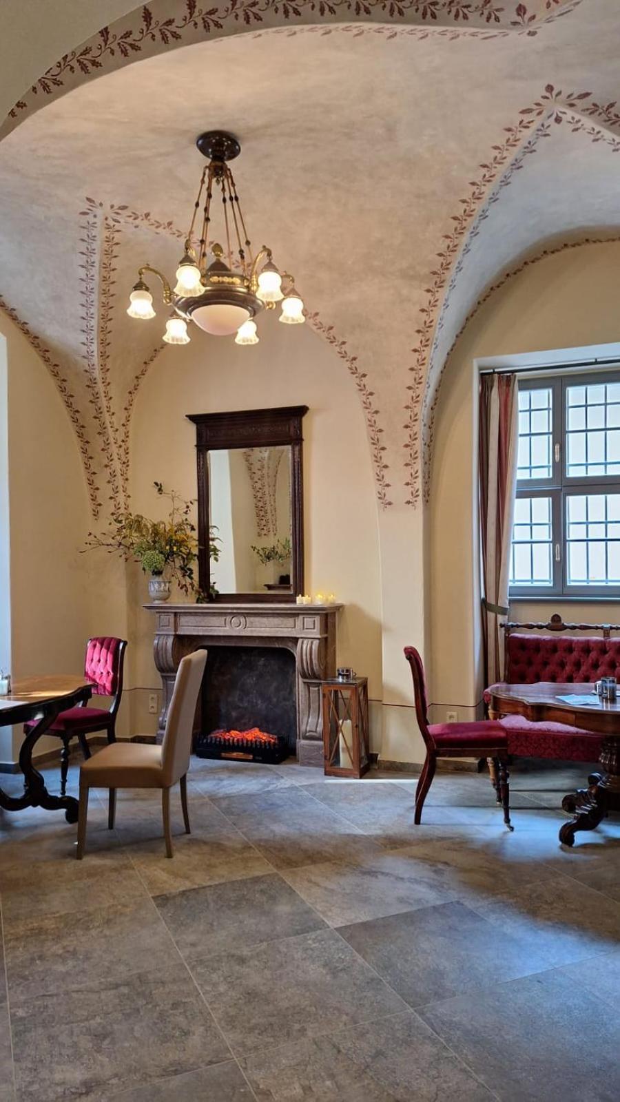 באוטזן Stadtpalais Romantik-Suite 3 Zimmer Maximal 6 Personen מראה חיצוני תמונה