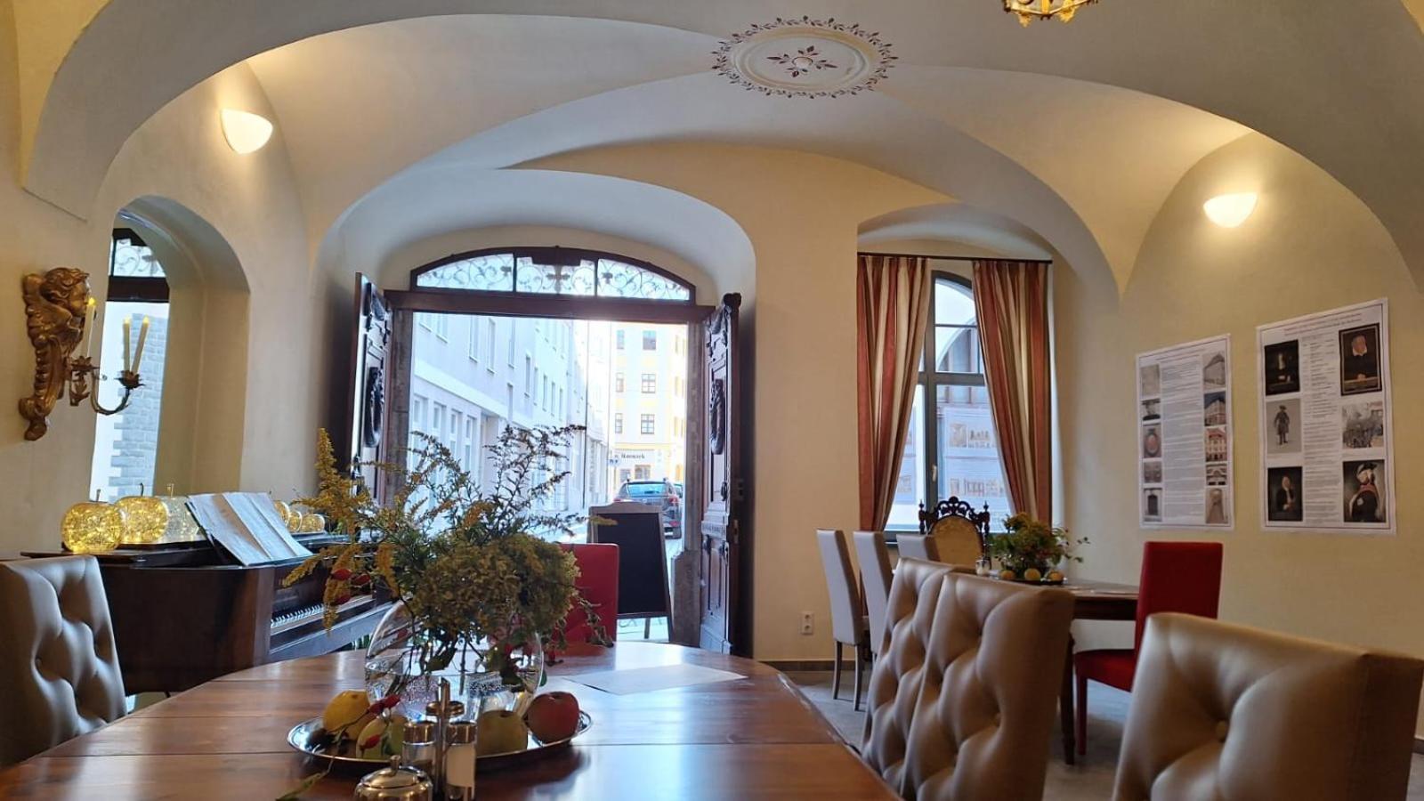 באוטזן Stadtpalais Romantik-Suite 3 Zimmer Maximal 6 Personen מראה חיצוני תמונה